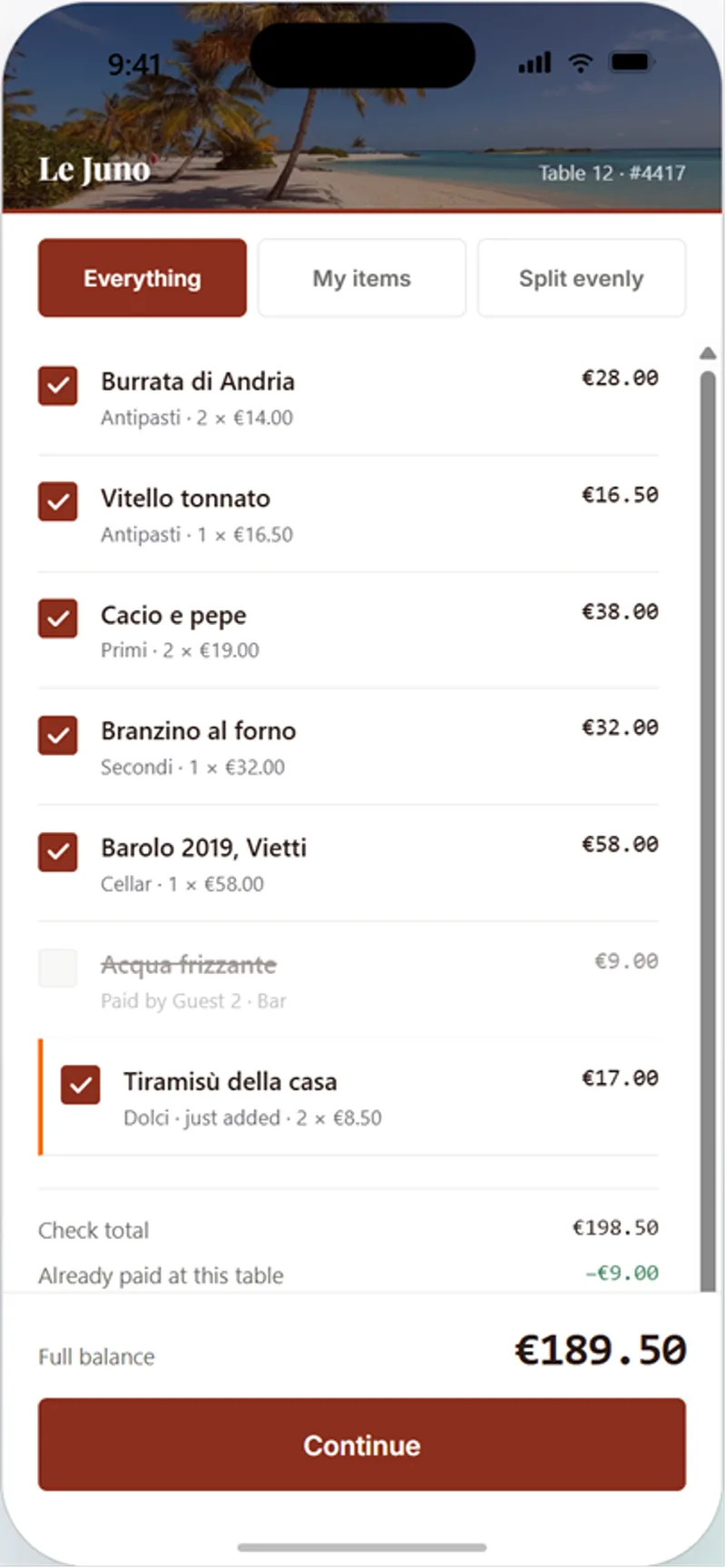Guest Pay@Table bill screen listing the ordered items with options to pay everything, only my items or split evenly, and the remaining balance.